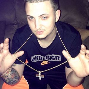 Meet your Posher, Derek